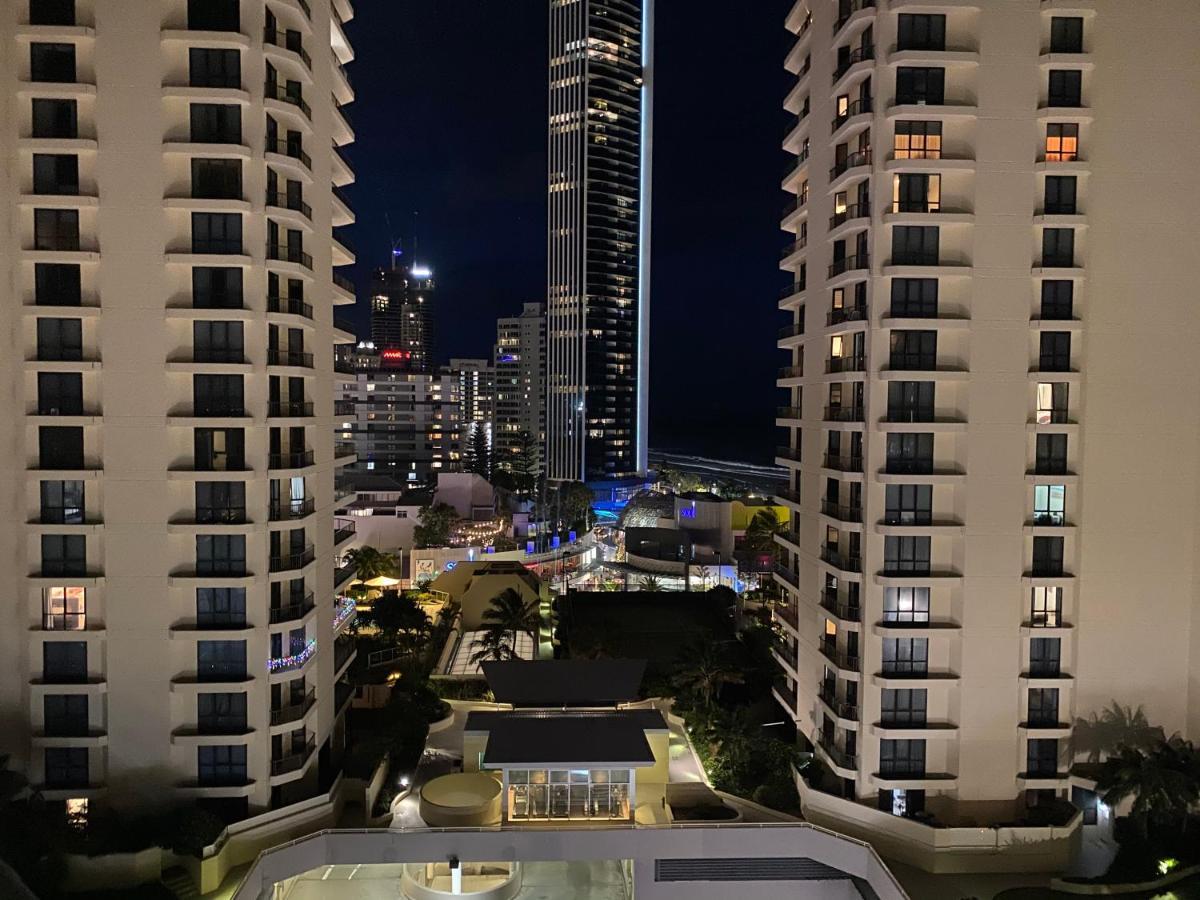 Unit 2 - Spectacular Sea Views In Surfers Paradise Gold Coast Kültér fotó